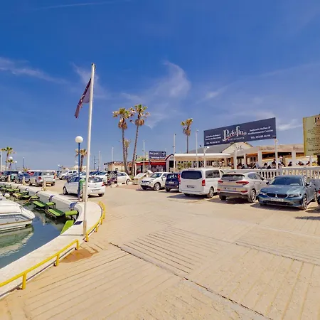 Cubo's Atico Cabopino Port & Parking Apartment Marbella