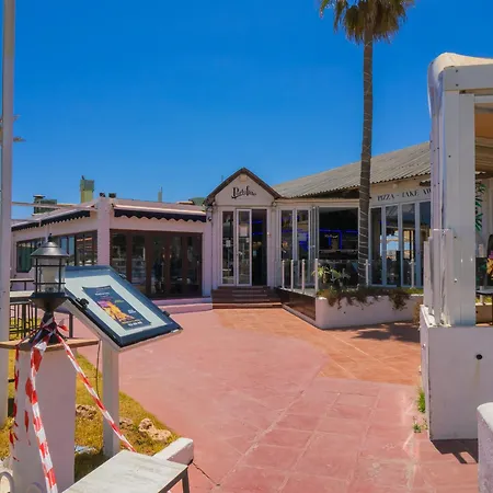 Apartment Cubo's Atico Cabopino Port & Parking