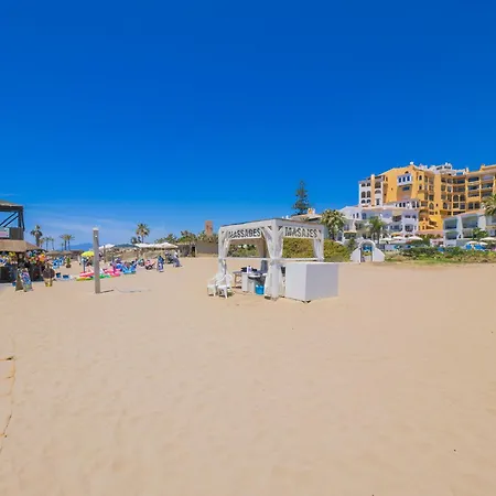 Cubo's Atico Cabopino Port & Parking Apartment Marbella