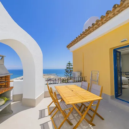 Cubo's Atico Cabopino Port & Parking * Marbella